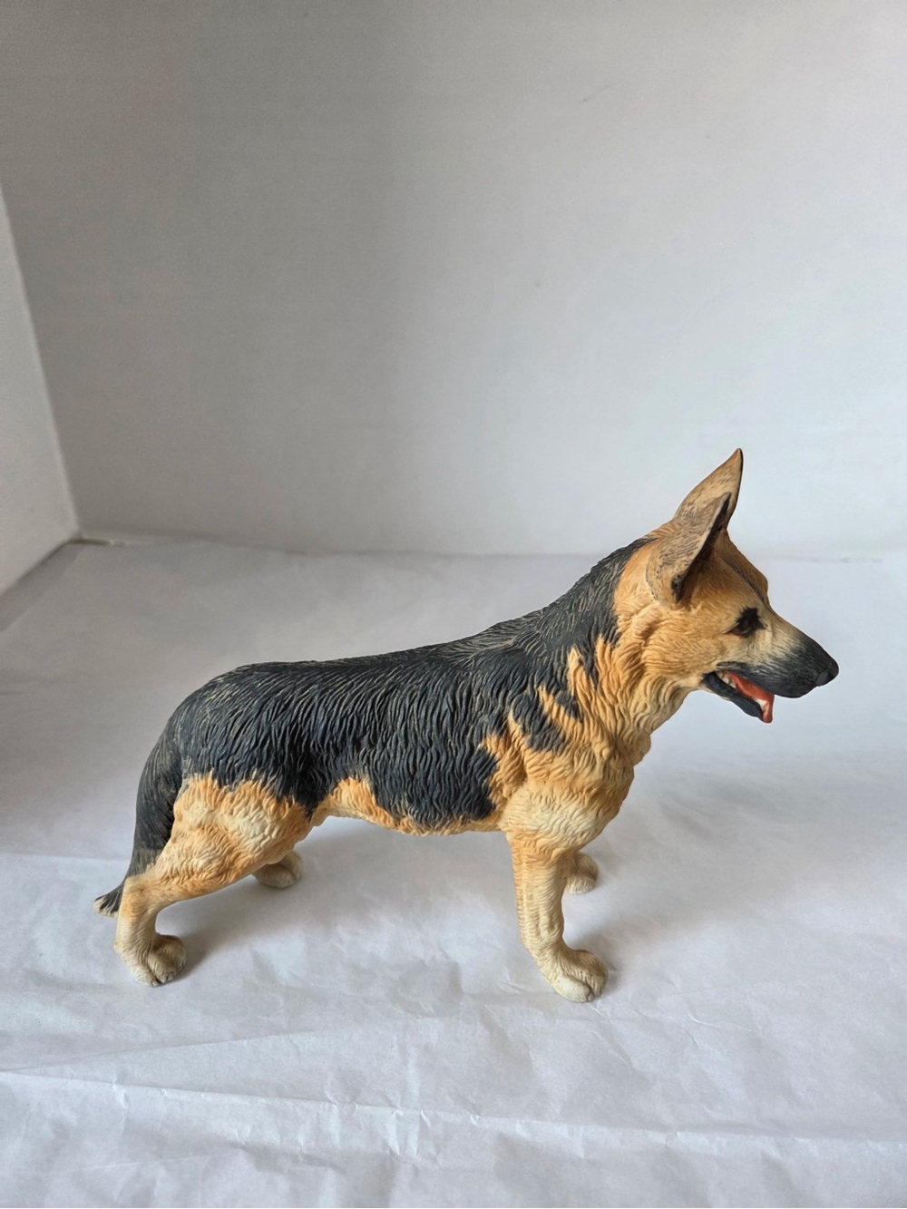 Vintage Andrea By Sadek German Shepherd Figurine Porcelin/ Ceramic